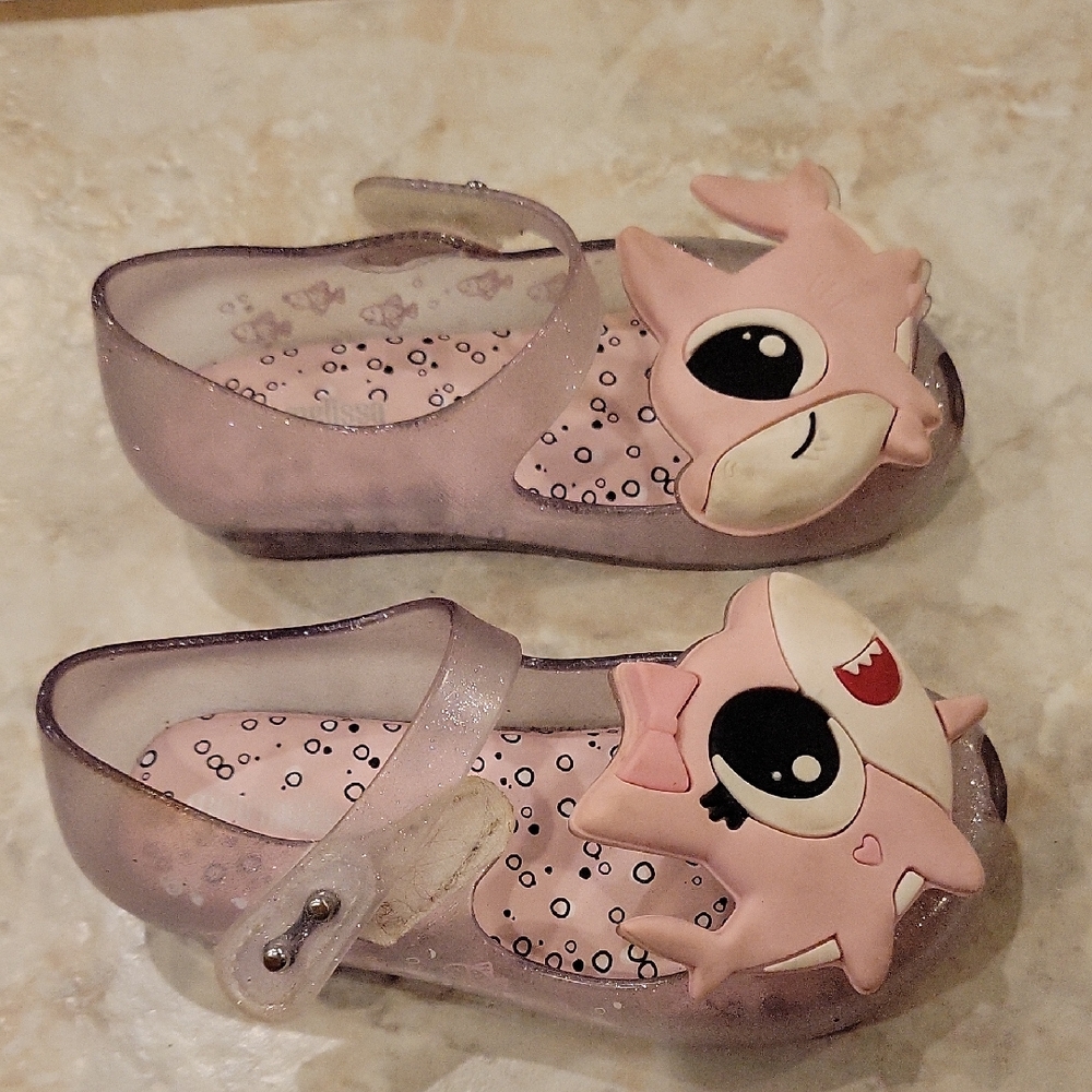 Mini Melissa Size 9 Pink Kids Shoes with Cartoon Design